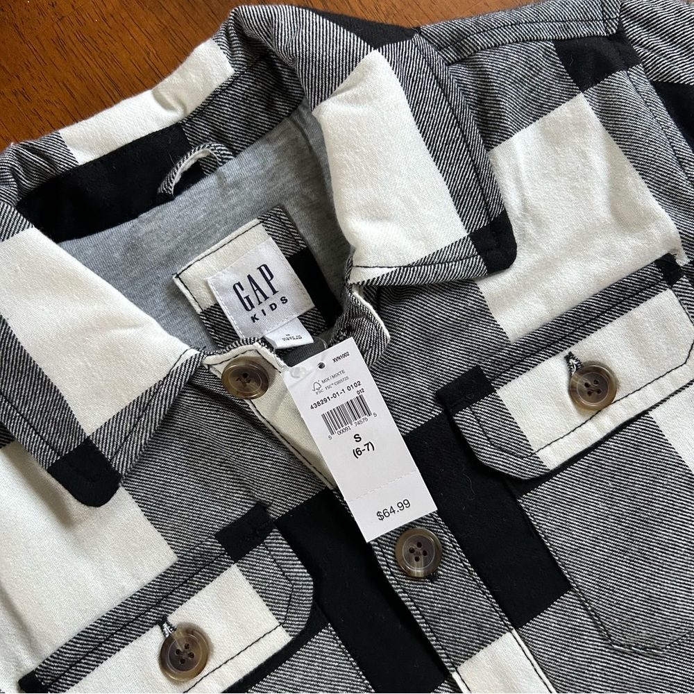 GAP Buffalo Plaid Shacket — Boy Size S 6-7 | Black & White | NWT - Picture 3 of 7